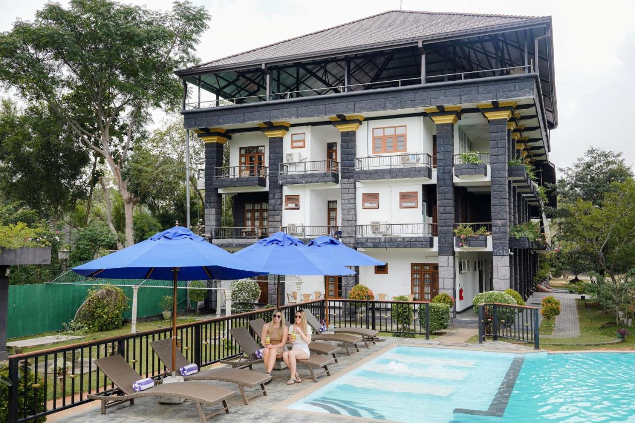 Sigiriya Kingdom Gate Dambulla Hotel Exterior photo